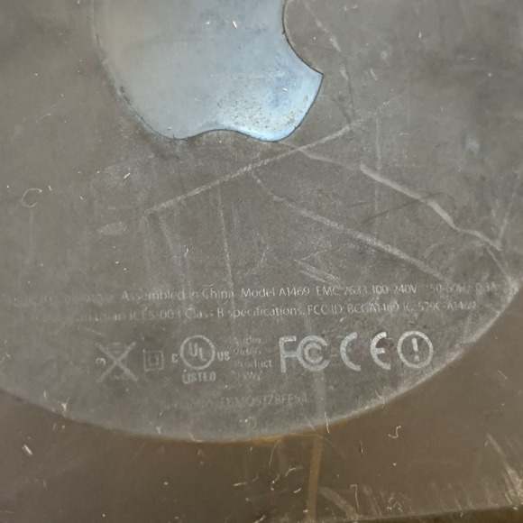 Apple TV Model A1427 32GB 3rd Generation No Remote - Picture 7 of 7